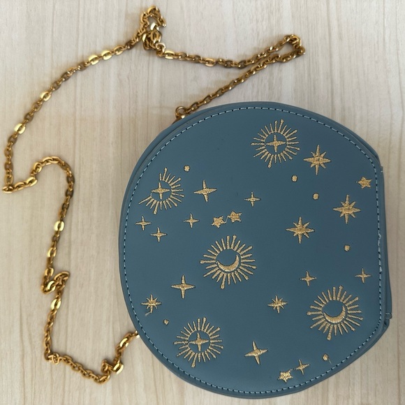 Charm Purse - Picture 1 of 6